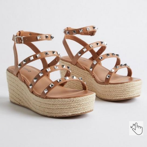NWOT Torrid Studded Wedge Gladiator Sandals - Picture 1 of 5